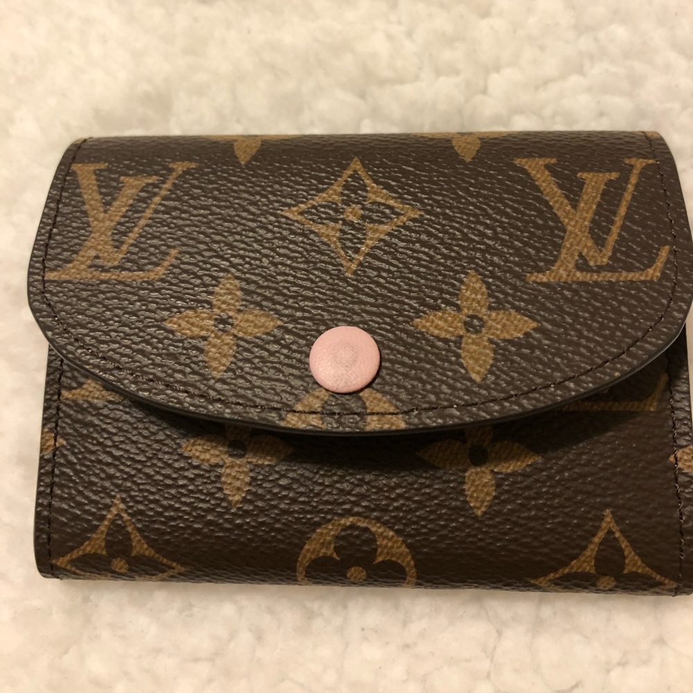 ✨LV Rosalie coin purse✨